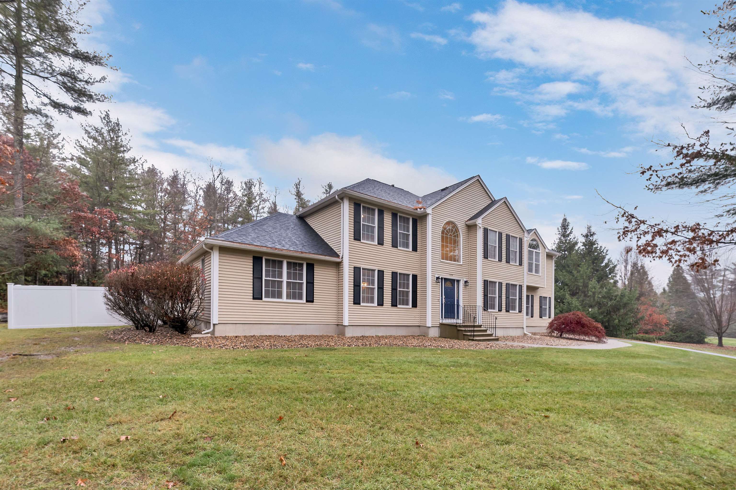 124 Pinecrest Road Litchfield, NH 03052 - Photo 46 of 60