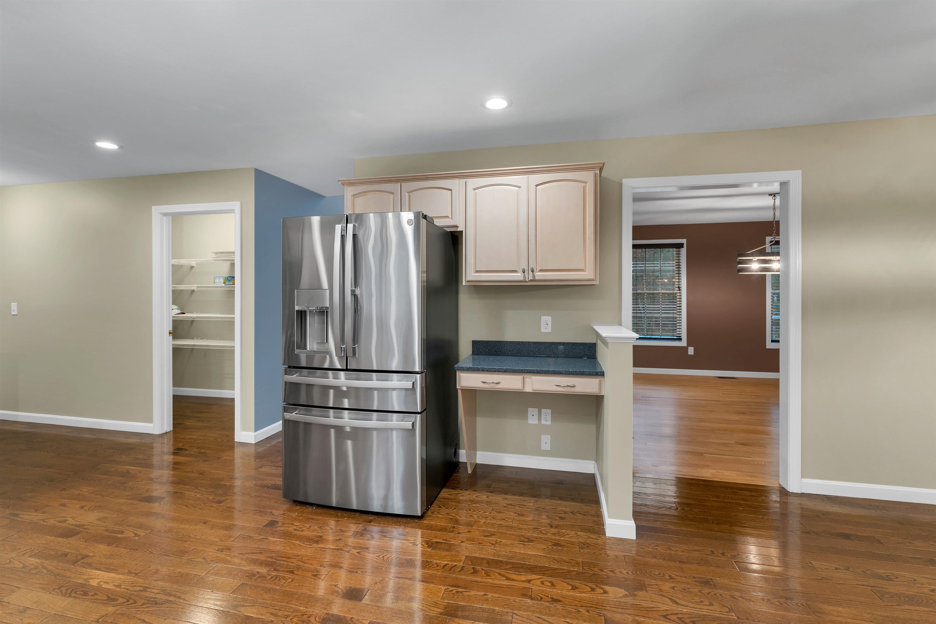 124 Pinecrest Road Litchfield, NH 03052 - Photo 6 of 60