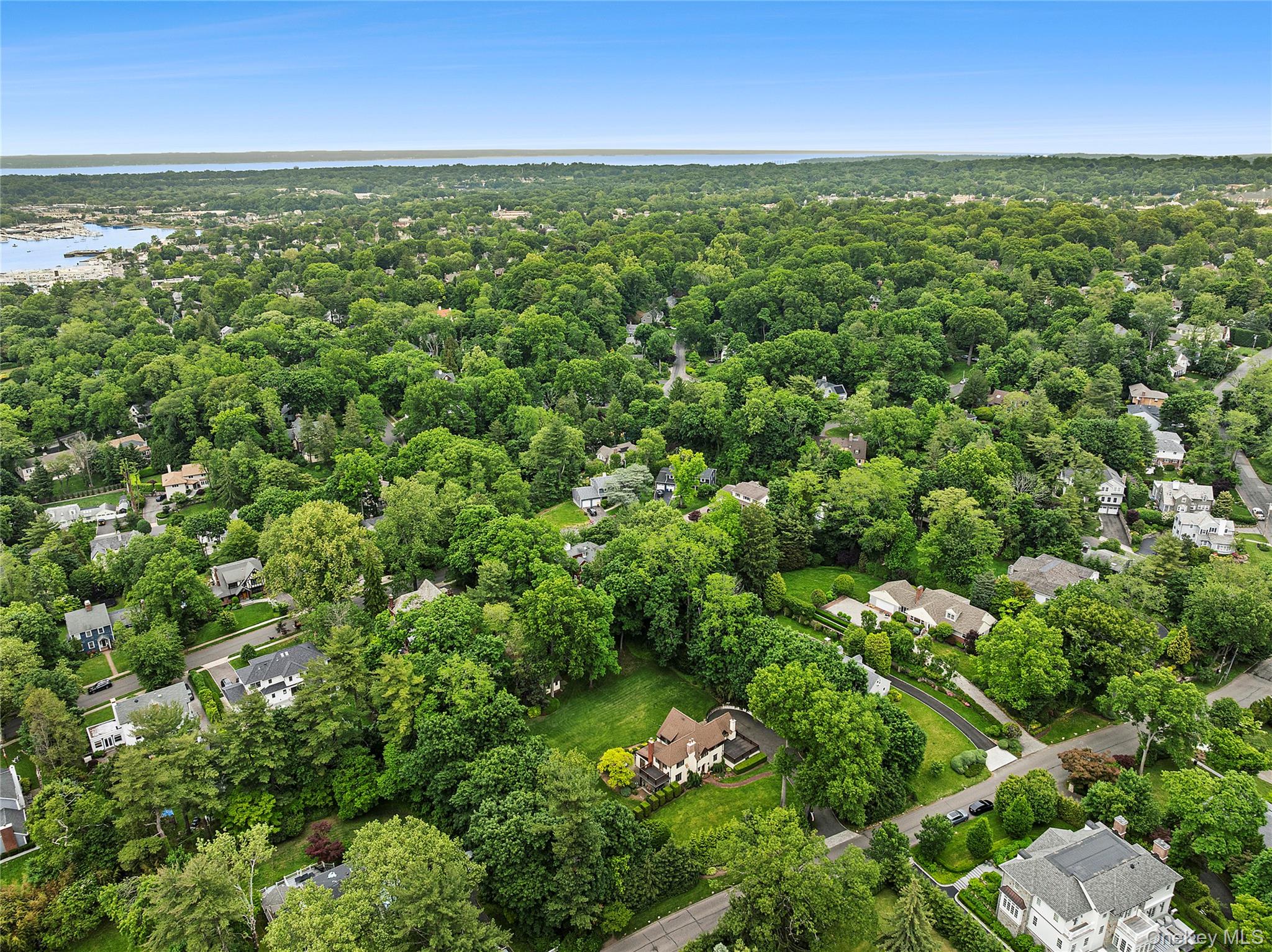 84 Luquer Road Manhasset, NY 11030 - Photo 29 of 30