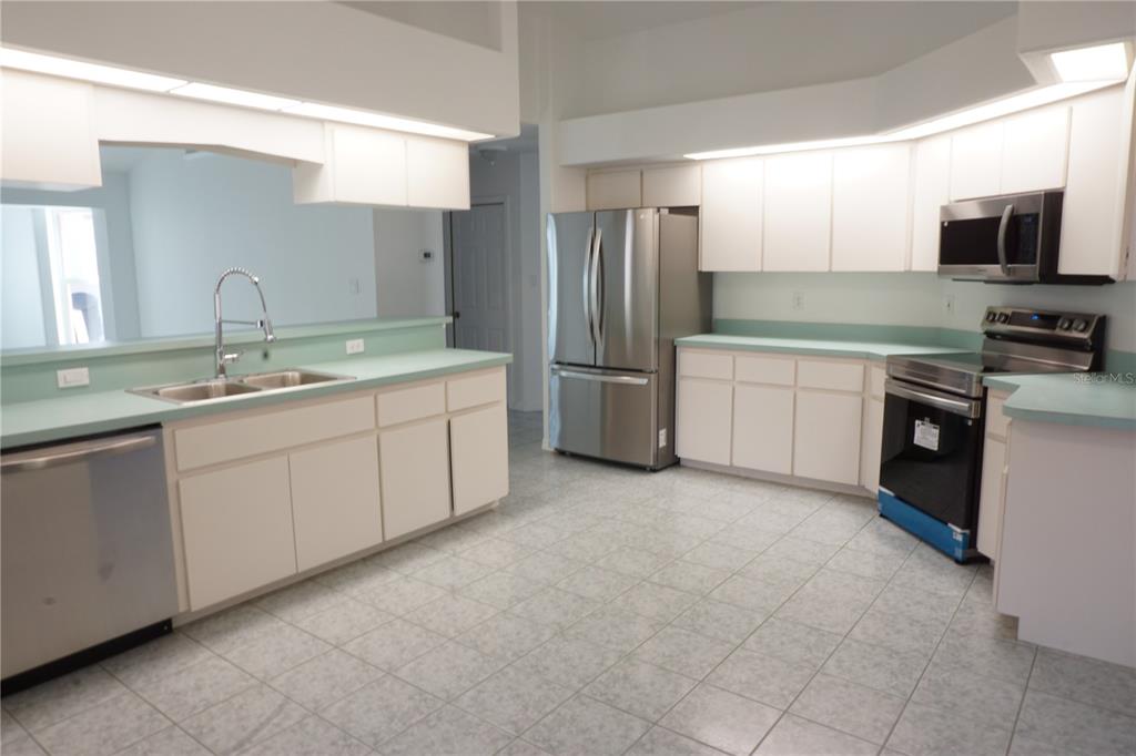 29211 Picador Street Punta Gorda, FL 33982 - Photo 12 of 87