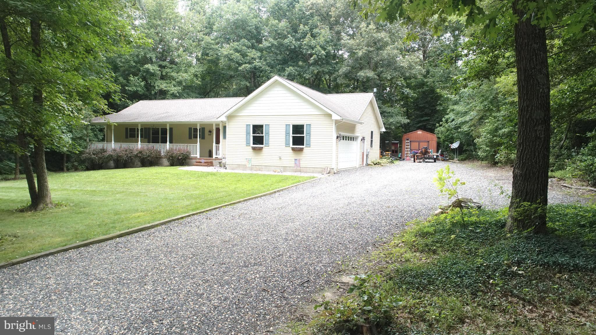 25032 Trunk Line Road Henderson, MD 21640 - Photo 22 of 28 Exterior (Front)
