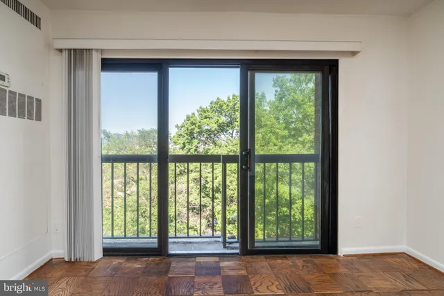 $409,000 | 1001 26th Street Northwest, Unit 607, Washington, DC 20037