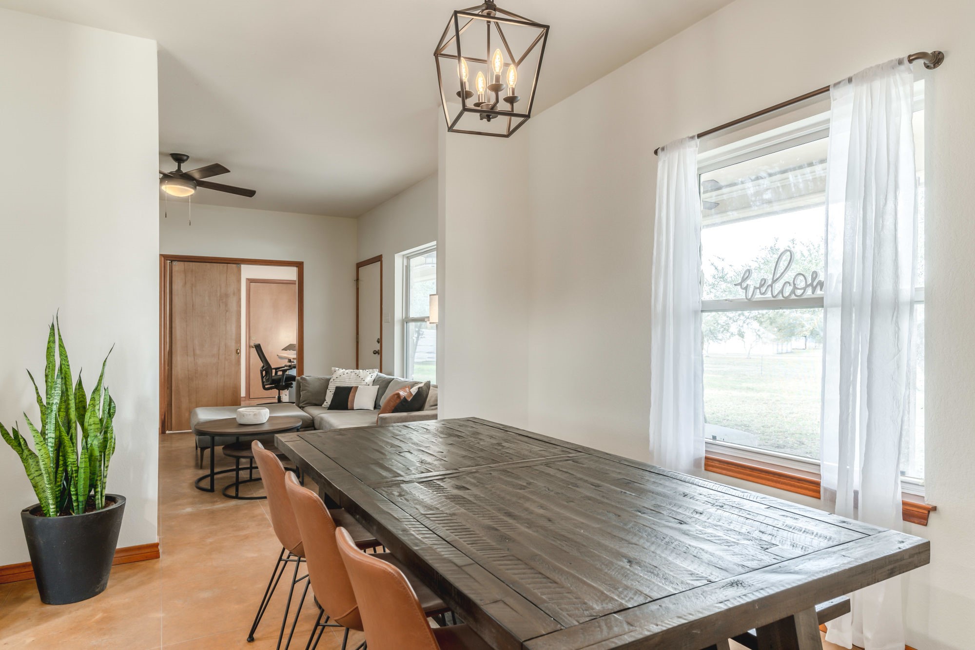 2551 Spring Valley Drive Dripping Springs, TX 78620 - Photo 11 of 28