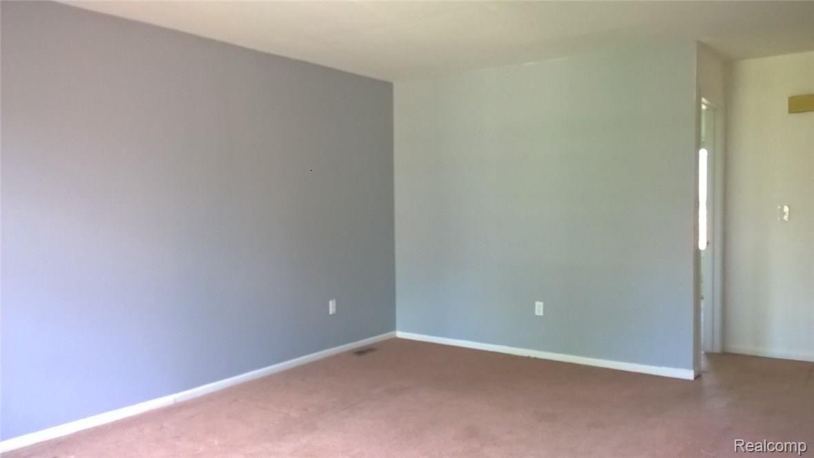 42700 Barchester Road Canton, MI 48187 - Photo 7 of 15 WP_20180613_13_29_50_Pro.jpg