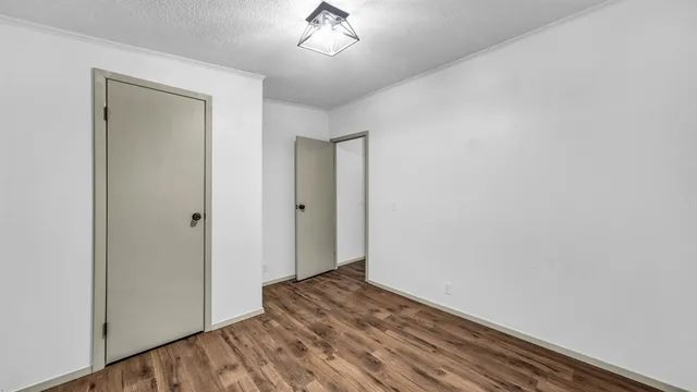 $297,999 | 221 Briar Oaks Drive, Azle, TX 76020