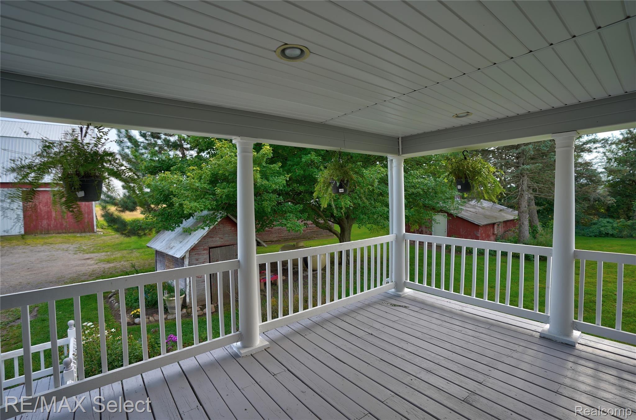 6087 Peet Road Chesaning, MI 48616 - Photo 28 of 55 6087 Peet Road 040.jpg