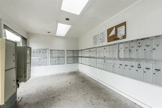 $90,683 | 6633 West Airport Boulevard, Unit 810, Houston, TX 77035