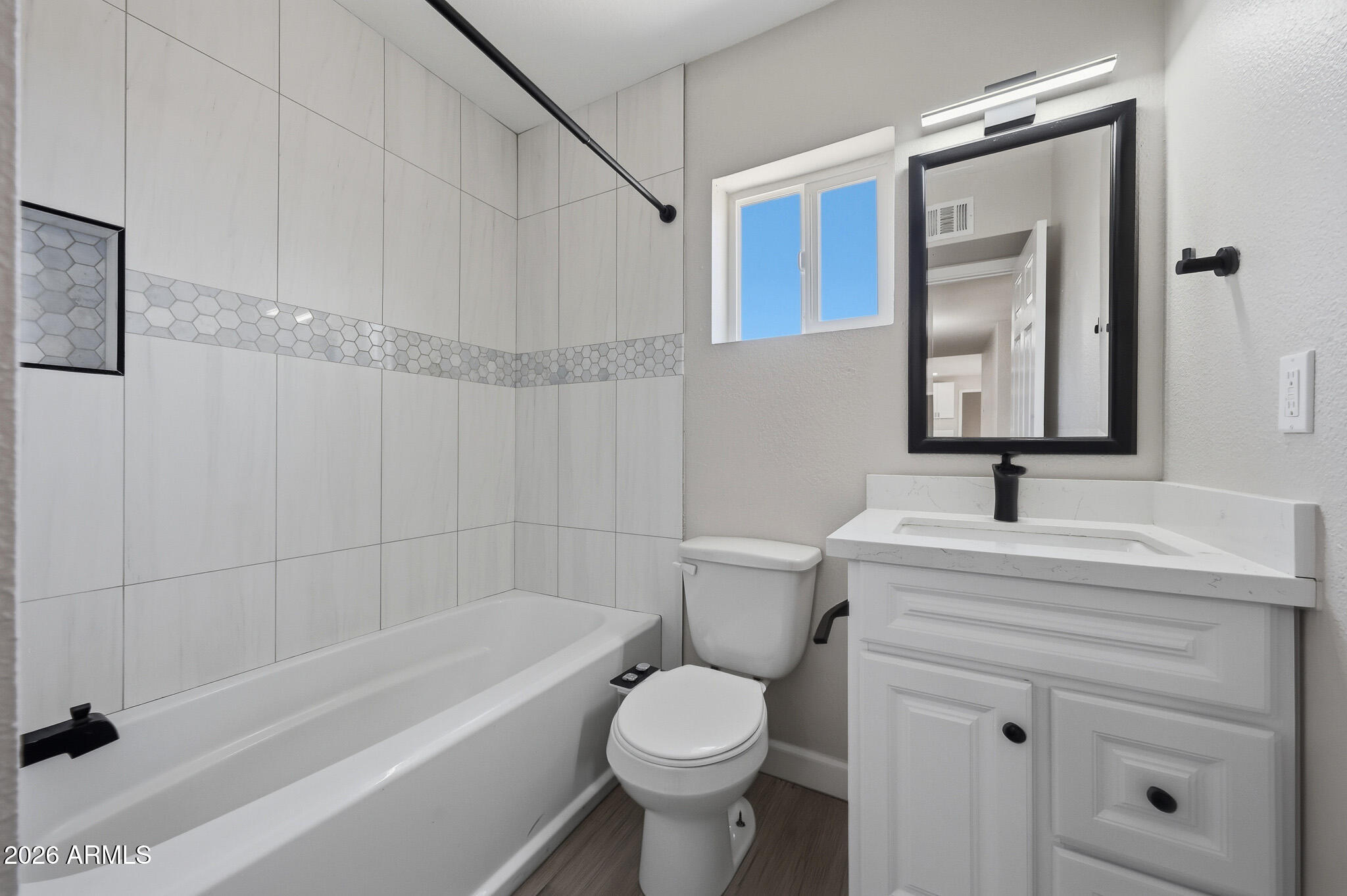 906 West St John Road Phoenix, AZ 85023 - Photo 23 of 30 B (22)