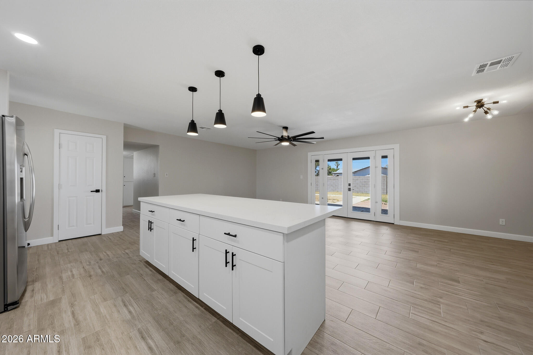 906 West St John Road Phoenix, AZ 85023 - Photo 10 of 30 B (6)