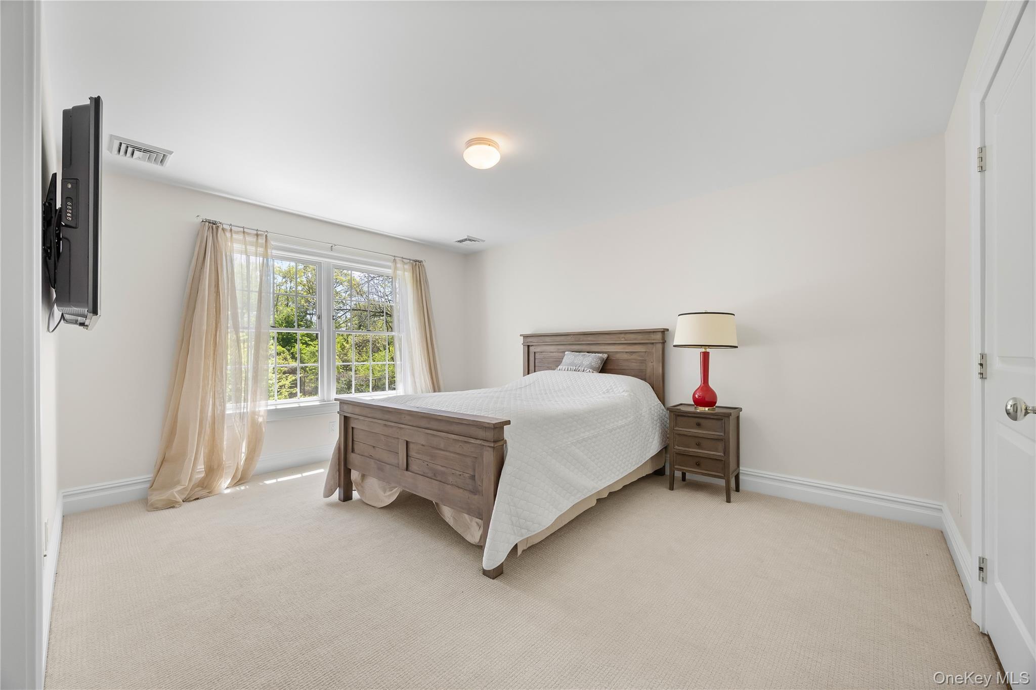 47 Valley Road Old Westbury, NY 11568 - Photo 23 of 32