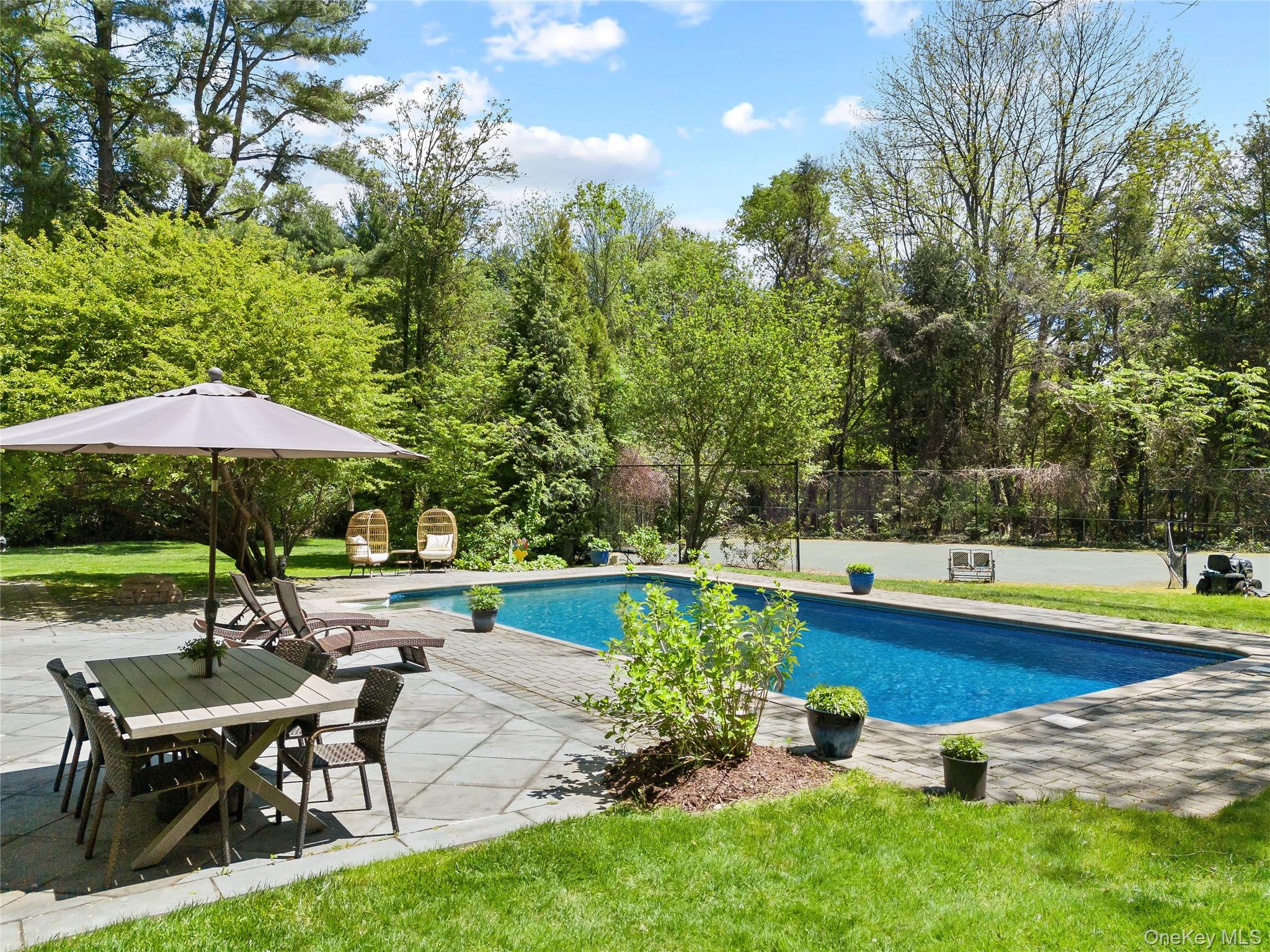47 Valley Road Old Westbury, NY 11568 - Photo 27 of 32