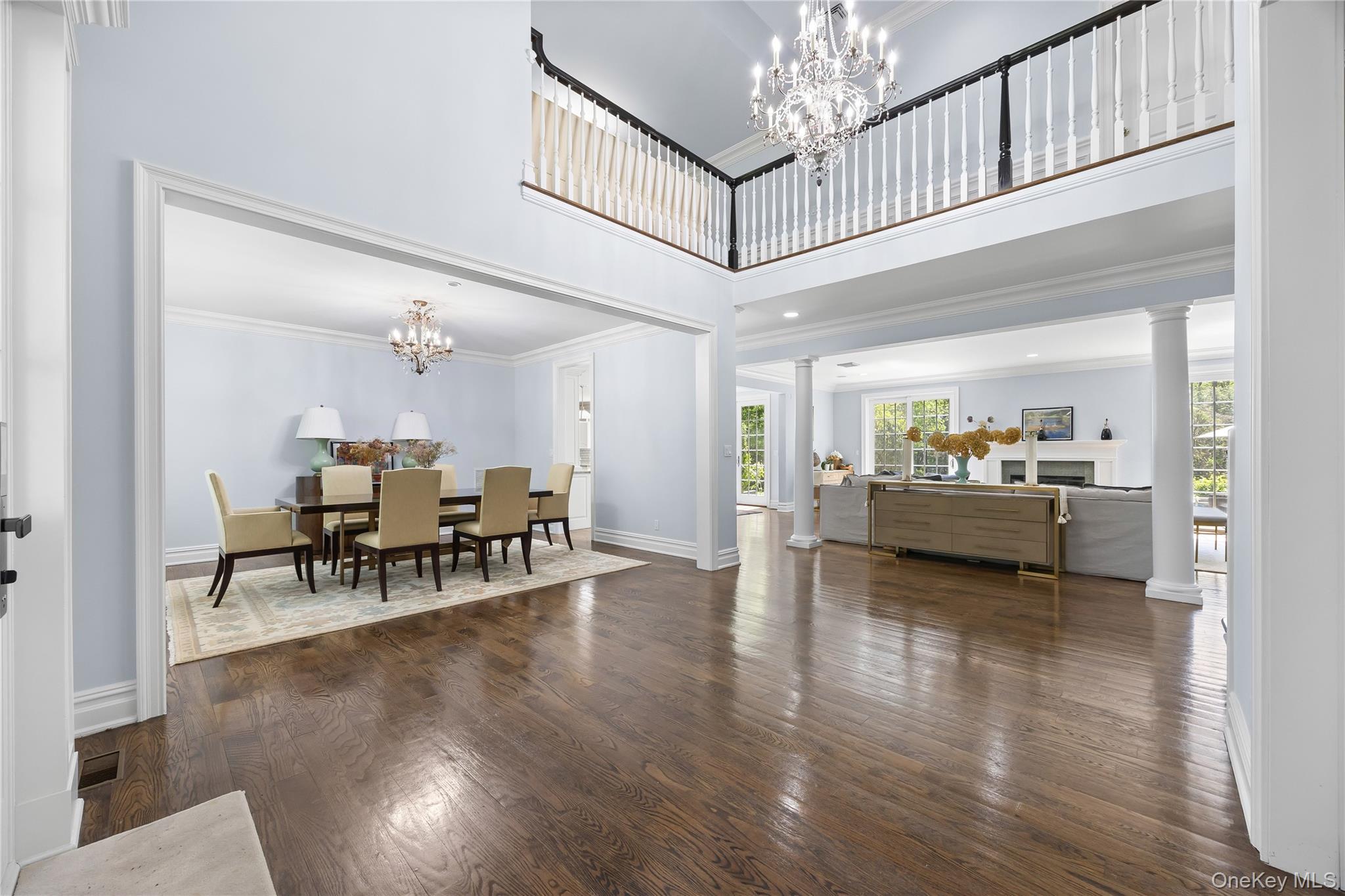47 Valley Road Old Westbury, NY 11568 - Photo 5 of 32