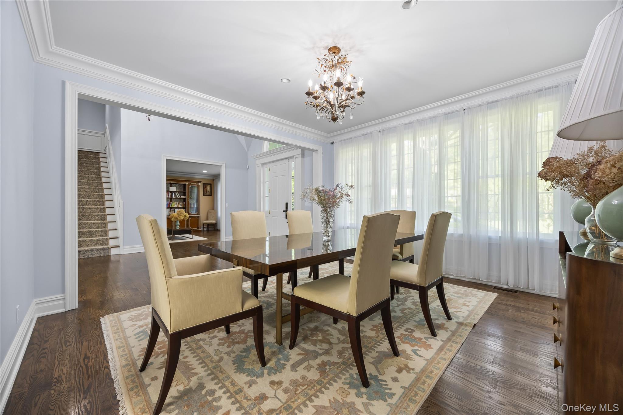 47 Valley Road Old Westbury, NY 11568 - Photo 6 of 32