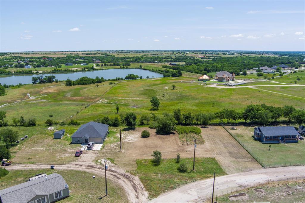 126 Tilly Lane Decatur, TX 76234 - Photo 3 of 29