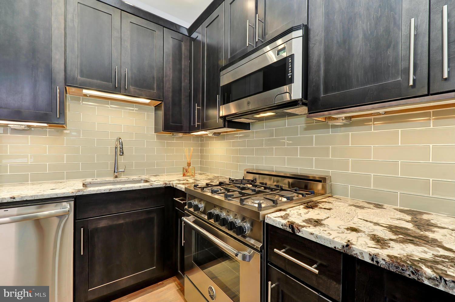 2009 Columbia Road Northwest, Unit 3 Washington, DC 20009 - Photo 13 of 28 Kitchen