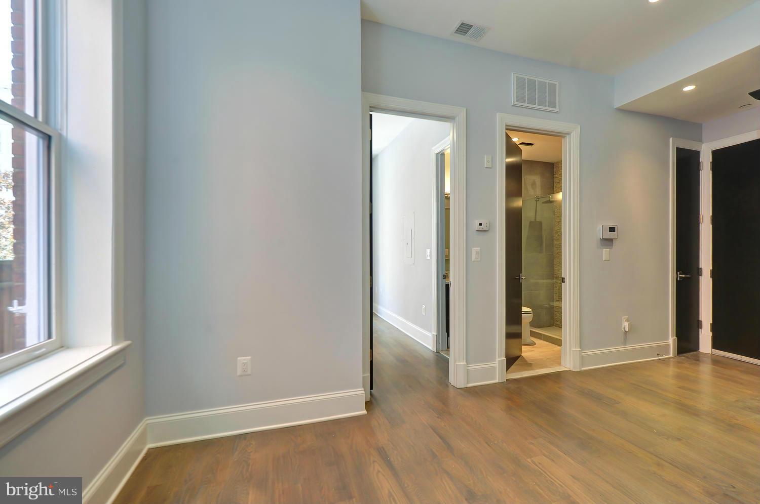 2009 Columbia Road Northwest, Unit 3 Washington, DC 20009 - Photo 15 of 28 Living Room