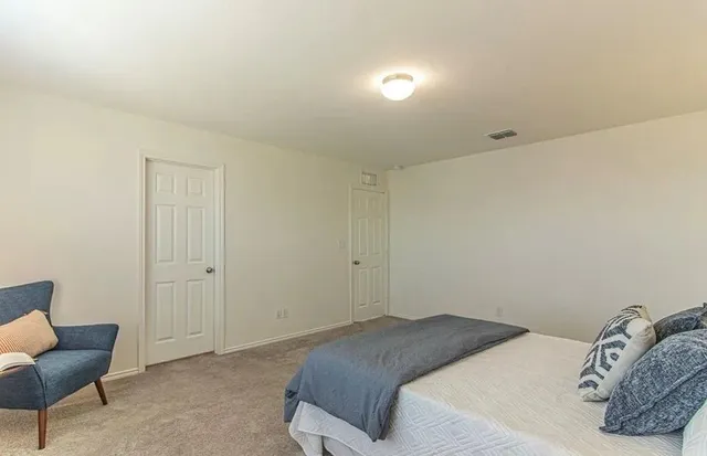 $100,000 | 10362 Martin Creek, San Antonio, TX 78252