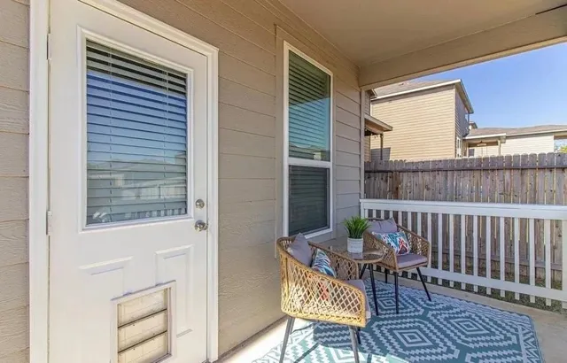 $100,000 | 10362 Martin Creek, San Antonio, TX 78252