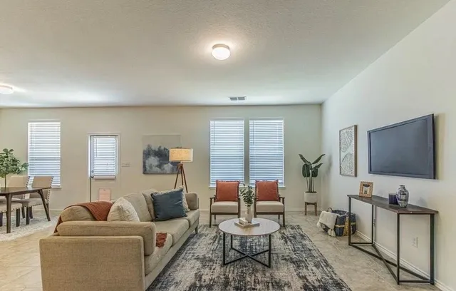 $100,000 | 10362 Martin Creek, San Antonio, TX 78252