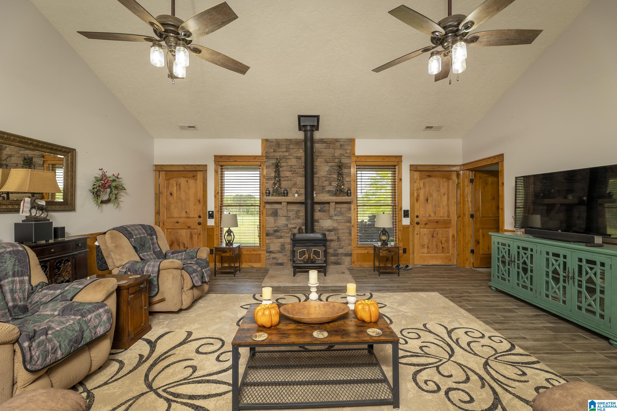 1325 Ledbetter Road Munford, AL 36268 - Photo 4 of 85