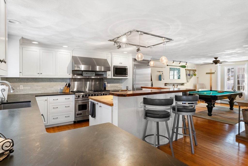 2 Breezy Point Road Gloucester, MA 01930 - Photo 6 of 42