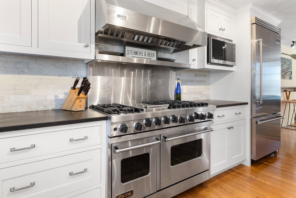 2 Breezy Point Road Gloucester, MA 01930 - Photo 9 of 42
