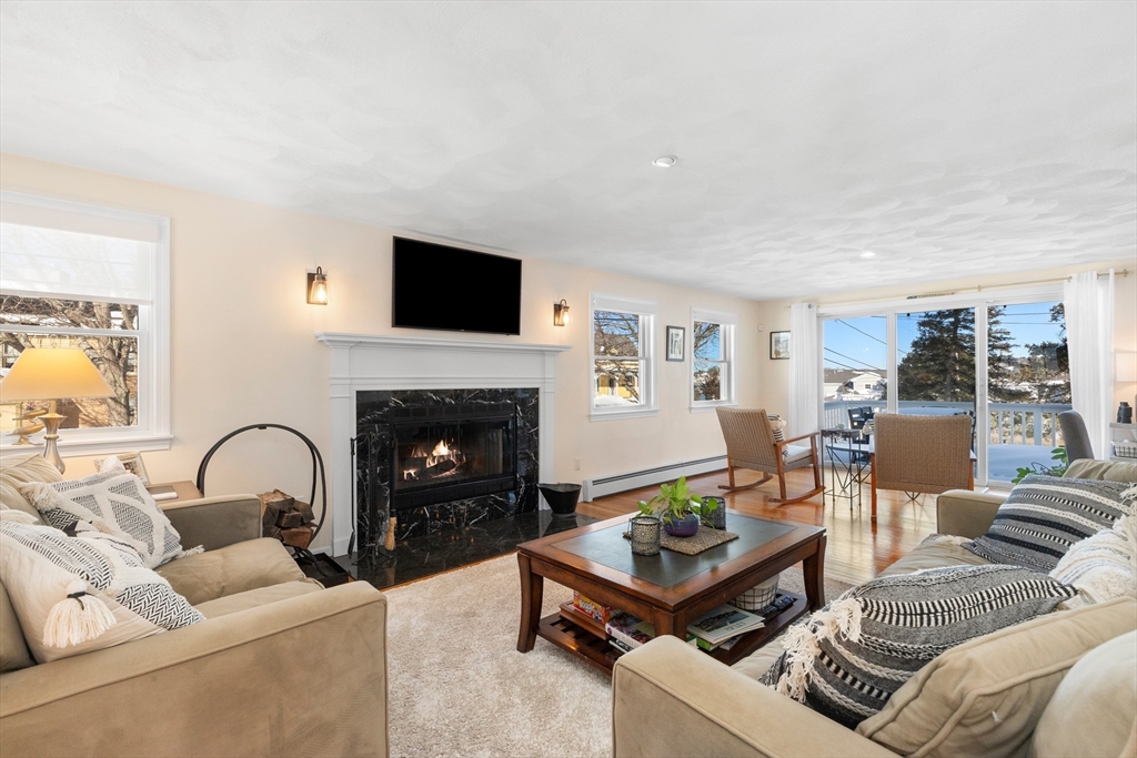 2 Breezy Point Road Gloucester, MA 01930 - Photo 10 of 42