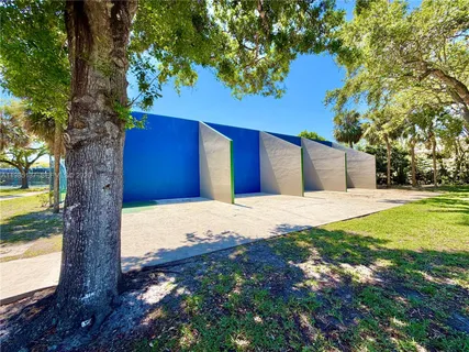 $199,900 | 3095 North Oakland Forest Drive, Unit 104, Oakland Park, FL 33309