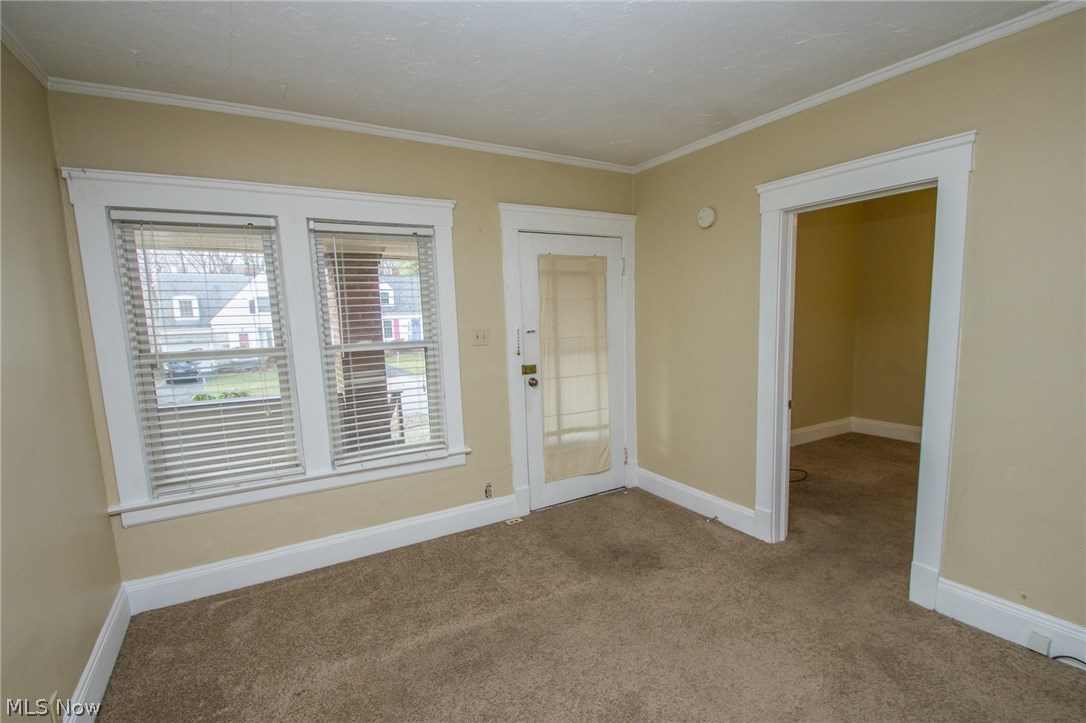 1605 Sheffield Road Cleveland, OH 44121 - Photo 6 of 18