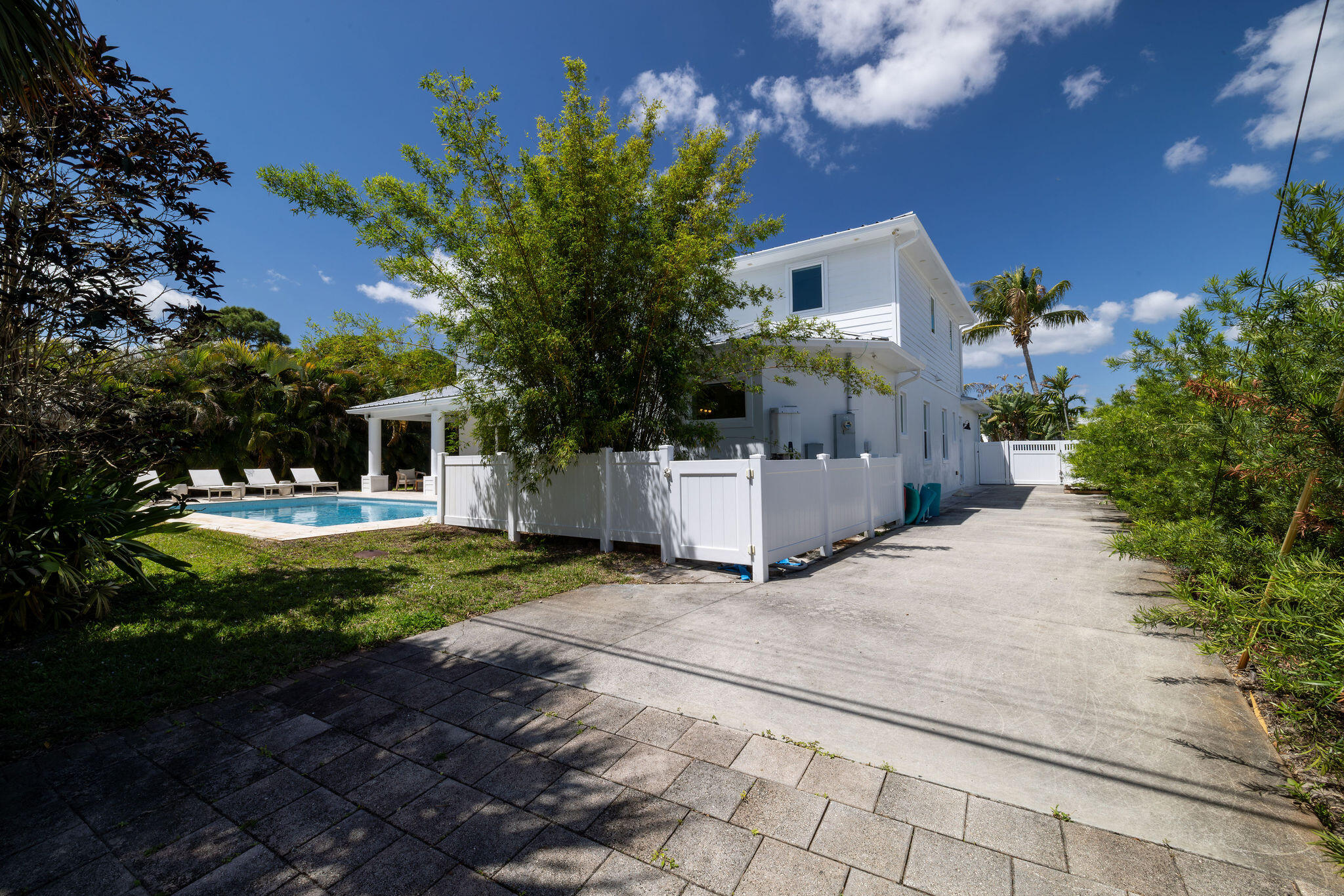 19298 Gulfstream Drive Jupiter, FL 33469 - Photo 65 of 73 Boat Storage