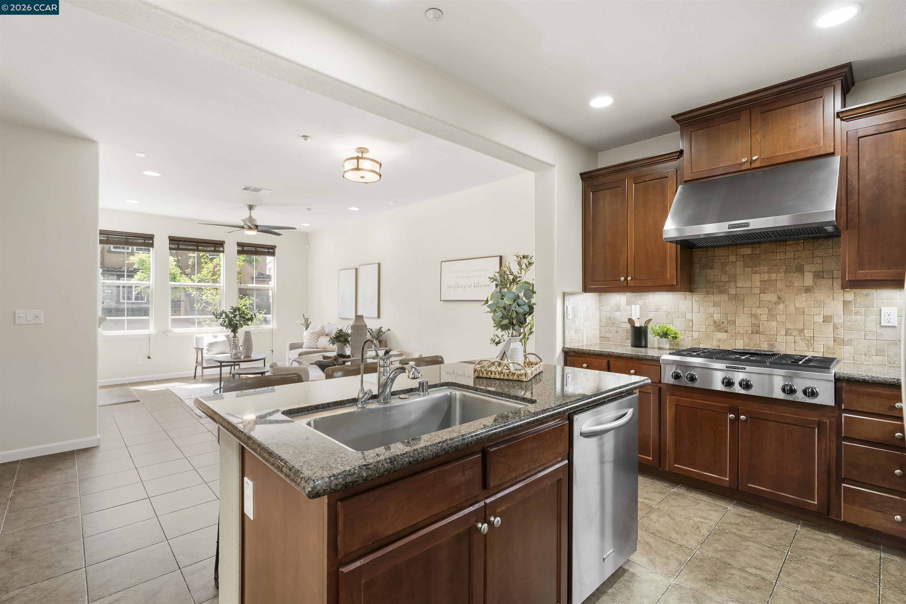 5267 Fioli Loop San Ramon, CA 94582 - Photo 18 of 41