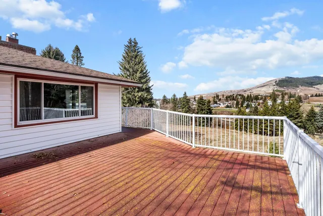 $389,000 | 147 Lindsey Street, Tekoa, WA 99033