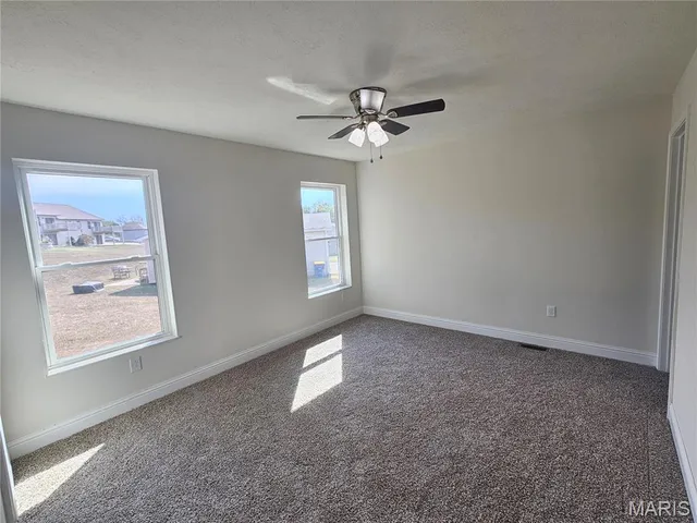 $235,000 | 806 Ella Lane, St. Clair, MO 63077