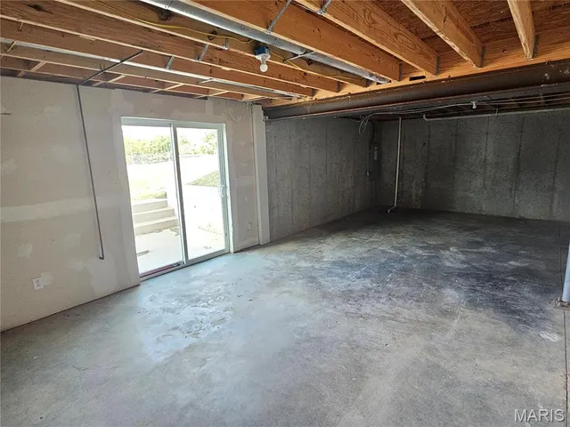 $235,000 | 806 Ella Lane, St. Clair, MO 63077