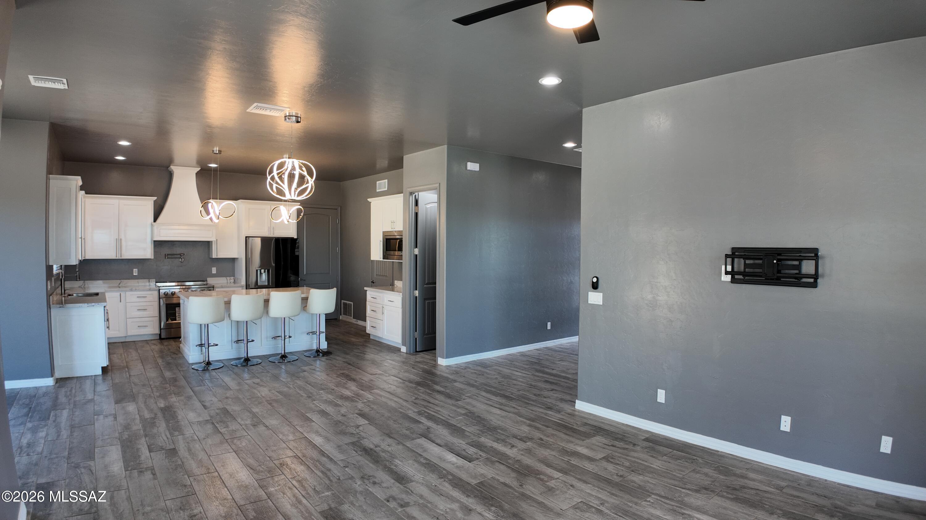 339 Circulo Chica Rio Rico, AZ 85648 - Photo 2 of 42 339 circulo chica 57 living area