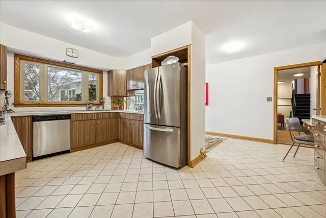 $1,250,000 | 744 Sheridan Road, Evanston, IL 60202