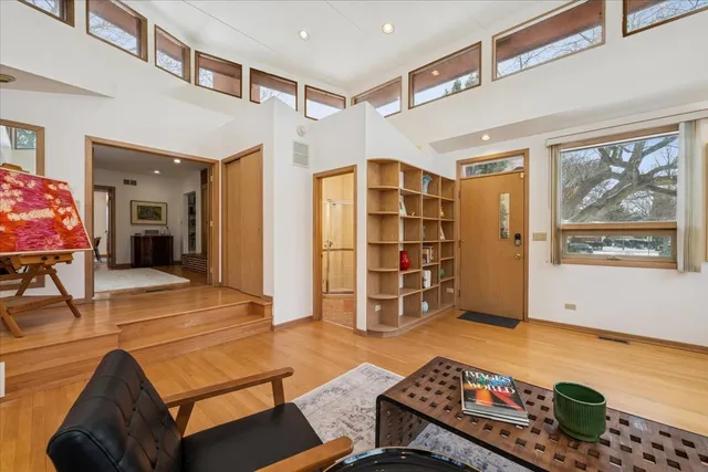 $1,250,000 | 744 Sheridan Road, Evanston, IL 60202