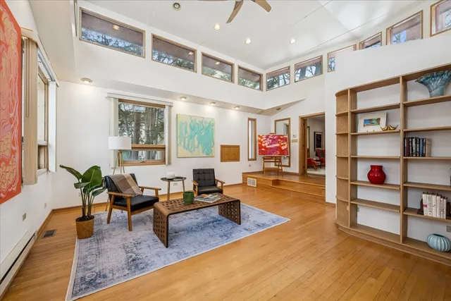 $1,250,000 | 744 Sheridan Road, Evanston, IL 60202