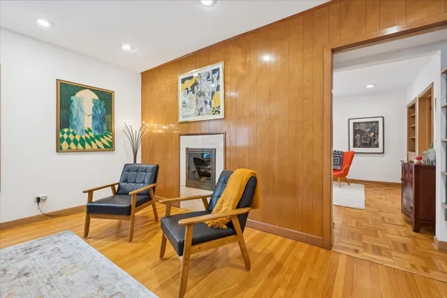 $1,250,000 | 744 Sheridan Road, Evanston, IL 60202