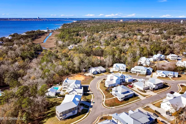 $295,000 | 133 Seaside Drive, Ocean Springs, MS 39564