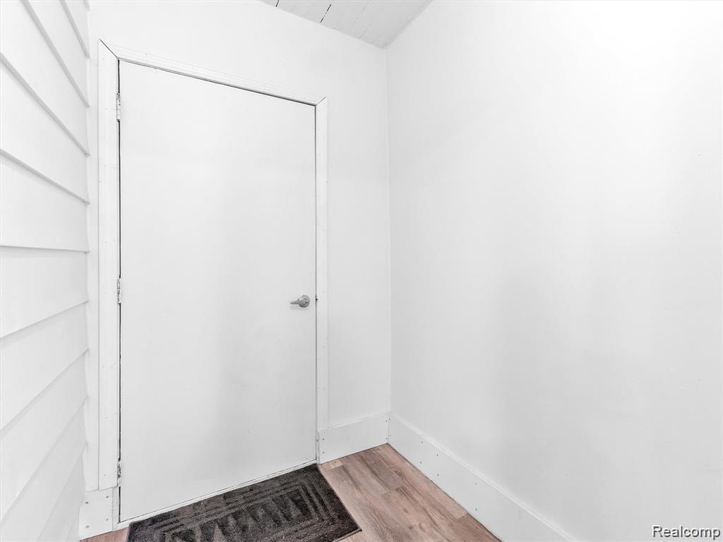 16200 Inverness Street Detroit, MI 48221 - Photo 24 of 32 28-16200-Inverness-St-WindowStill-Real-Estate-Photography-28.jpg