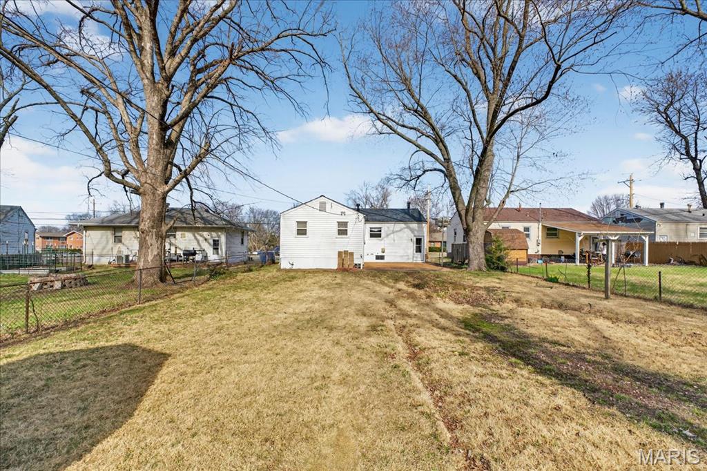 116 Graham Road Florissant, MO 63031 - Photo 33 of 43