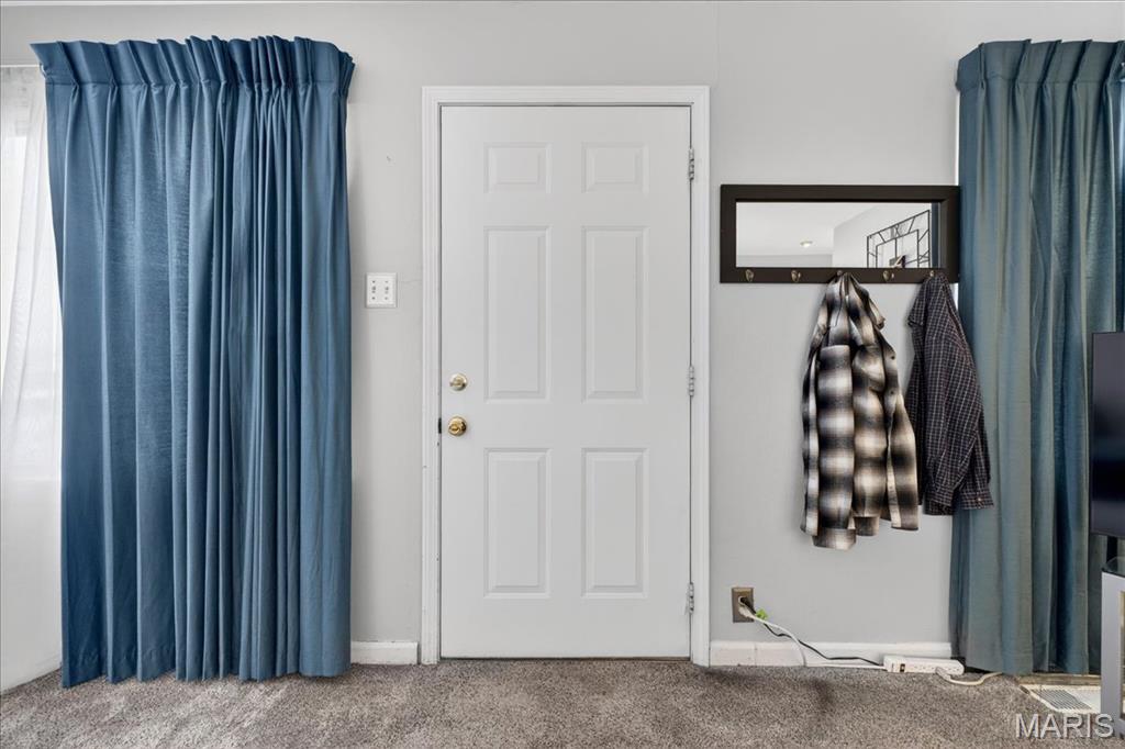 116 Graham Road Florissant, MO 63031 - Photo 6 of 43