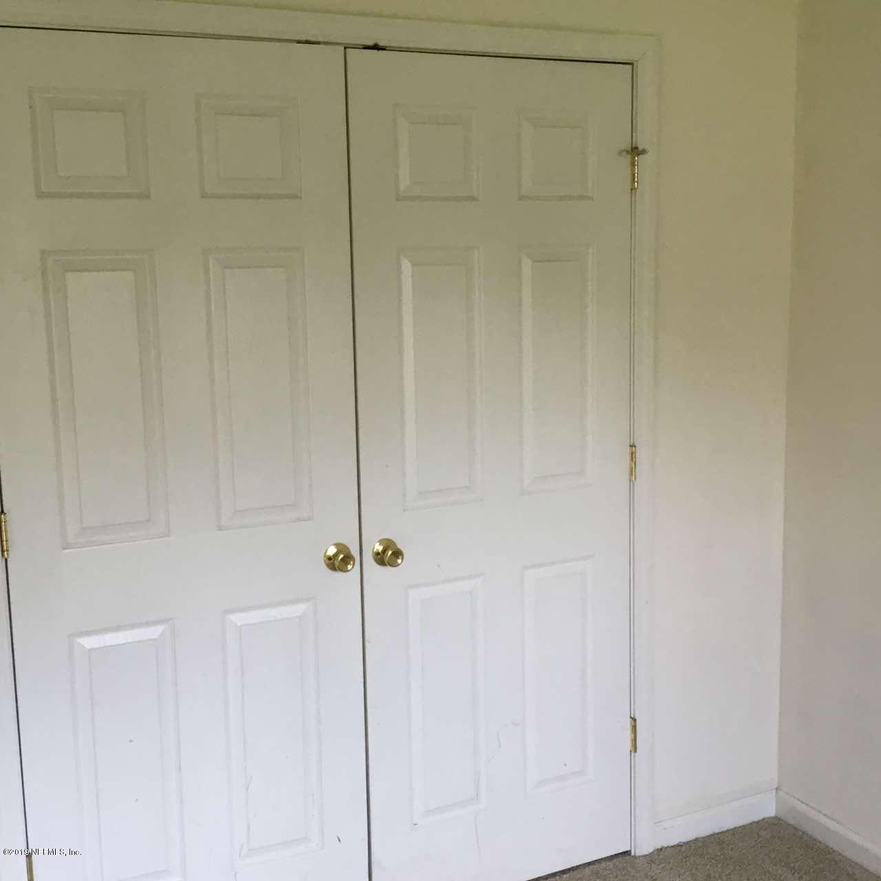 2170 Brooklyn Road Jacksonville, FL 32209 - Photo 7 of 10 a view of a closet area