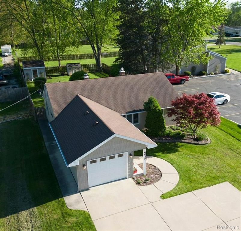 6035 Corunna Road Flint, MI 48532 - Photo 32 of 34 Gallery Image 32