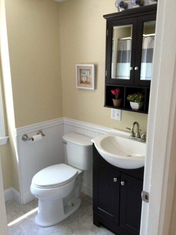 11 Squanto Road Weymouth, MA 02191 - Photo 9 of 16 Gallery Image 9