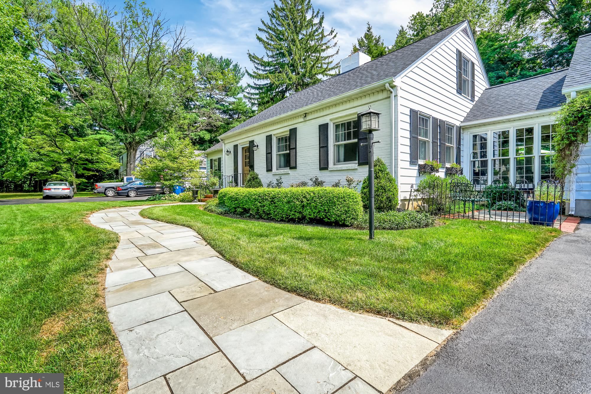 15 Edgewood Road Yardley, PA 19067 - Photo 4 of 51 Gallery Image 4