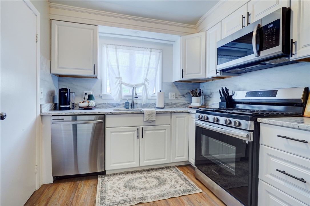 22 Ross Street Rochester, NY 14615 - Photo 11 of 24