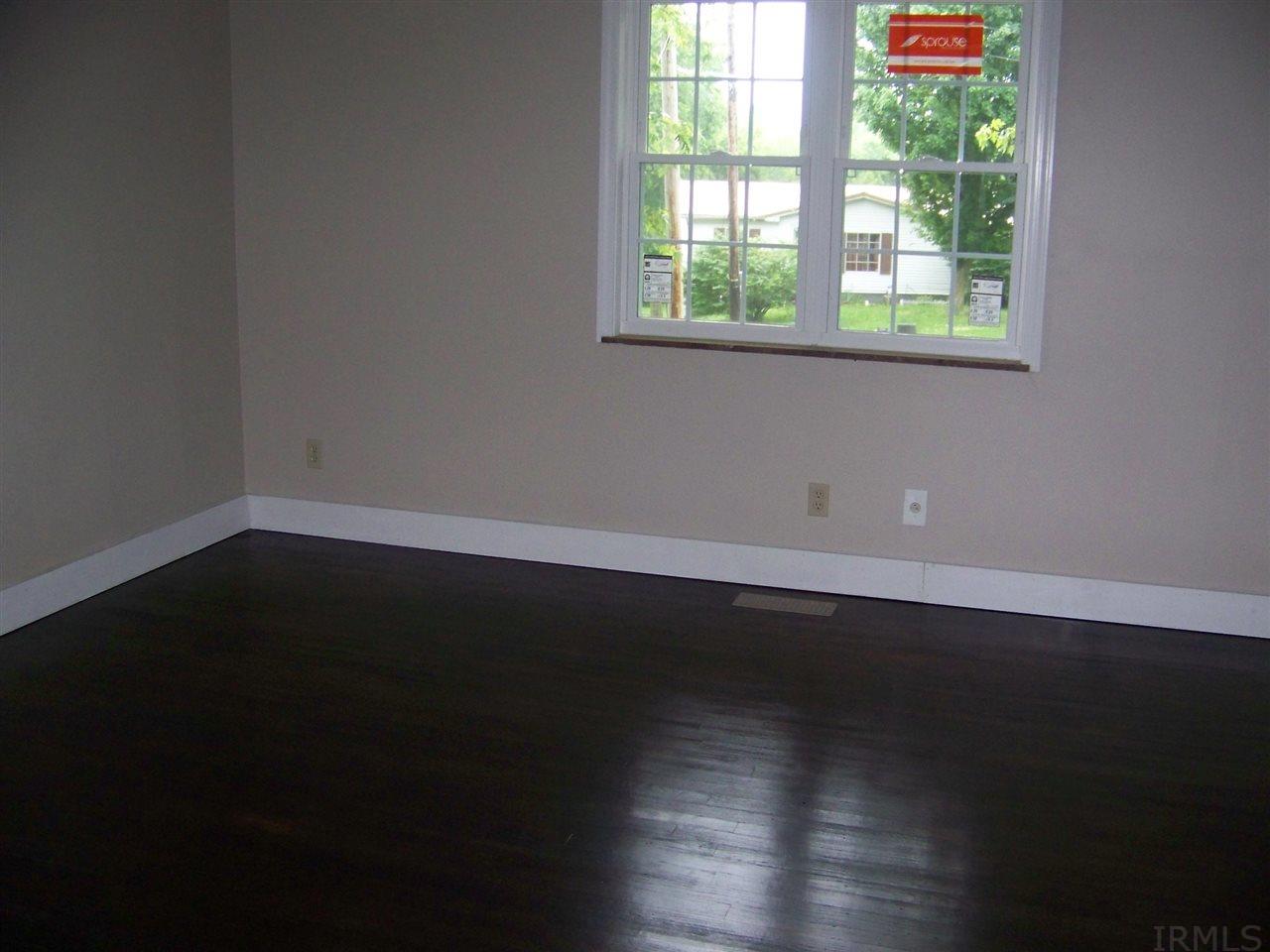 635 Sandy Hook Road Paoli, IN 47454 - Photo 4 of 6 Gallery Image 4