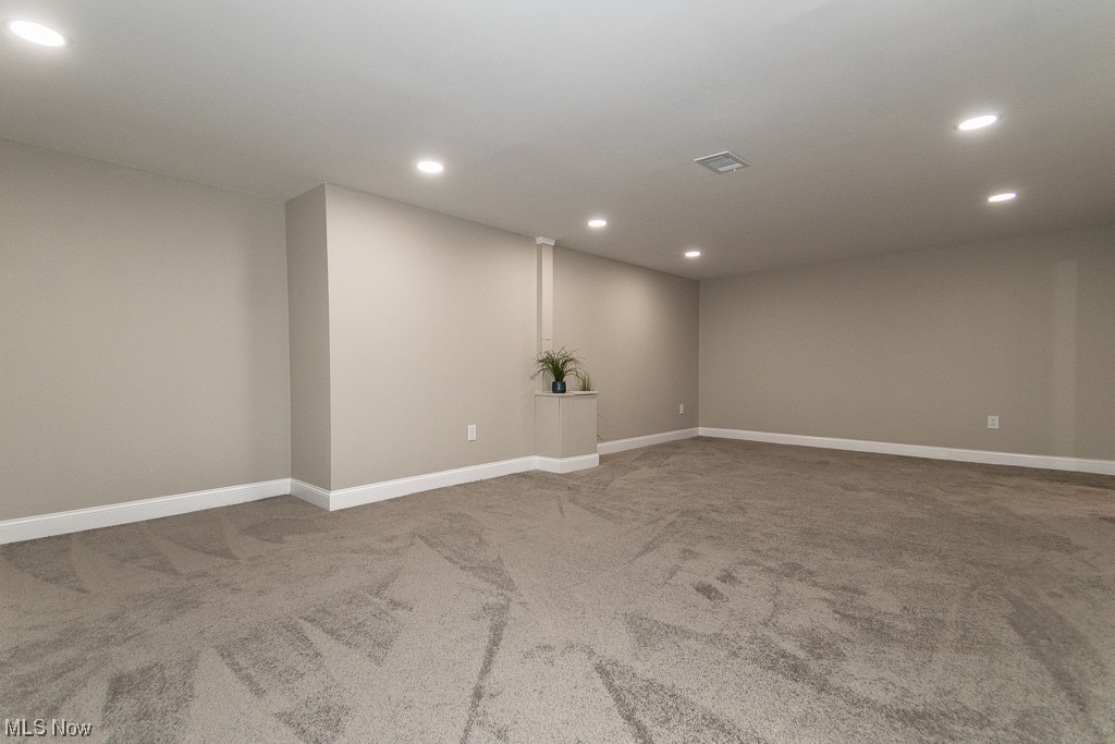 4980 Emmet Road Lyndhurst, OH 44124 - Photo 33 of 39 View of carpeted empty room
